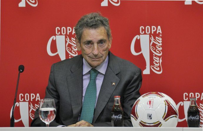 Carlos Mouriño.3º trofeo tarjeta blanca Coca-Cola.