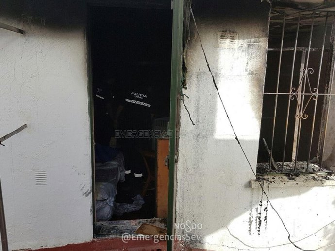 Imagen de la vivienda incendiada.