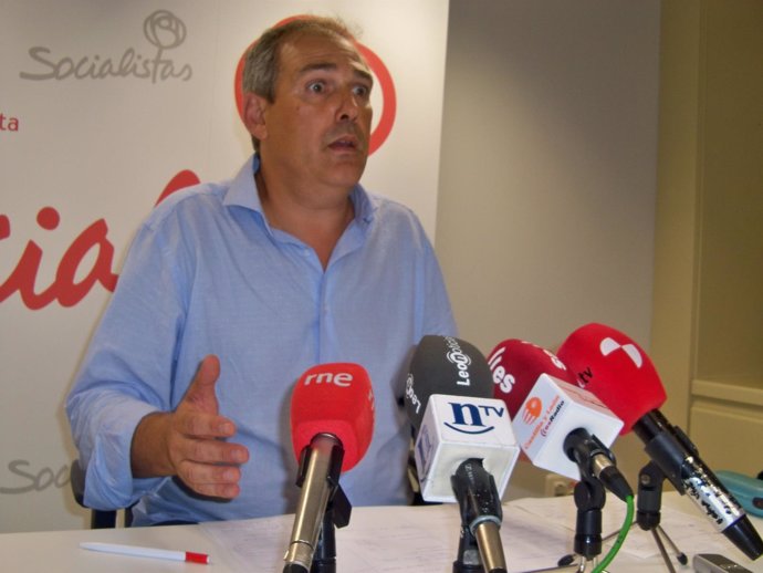 Vicente Canuria, edil del PSOE en el Ayuntamiento de León. 