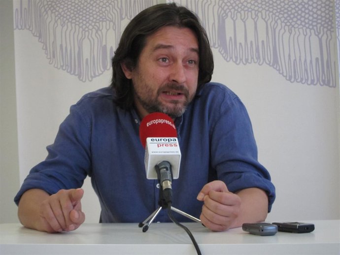 El secretario de Relaciones con la Sociedad Civil de Podemos, Rafael Mayoral