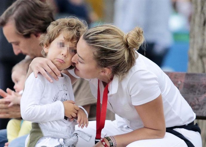 Marta Ortega con su hijo Amancio/ Aurelio Florez
