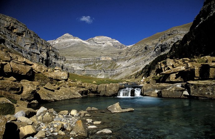 Parque Nacional de Ordesa Río Arazas y Monte Perdido