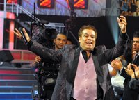 Muere a los 66 años a causa de un infarto el cantante mexicano Juan Gabriel