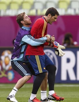 Sergio Ramos Iker Casillas Entrenamiento Selección Española
