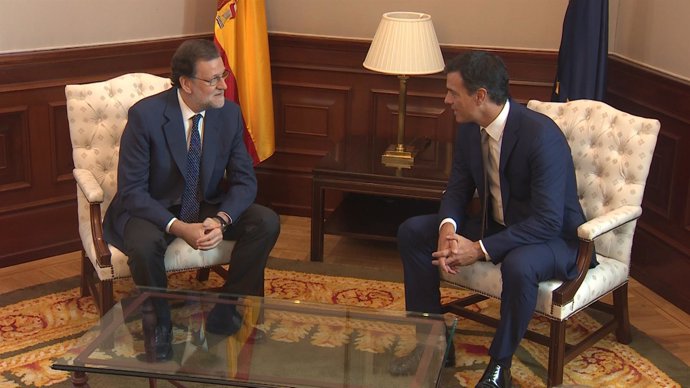 Rajoy y Sánchez zanjan en 25 minutos su reunión 
