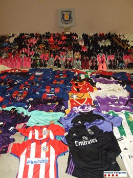 Material falsificado intervenido por los Mossos d'Esquadra