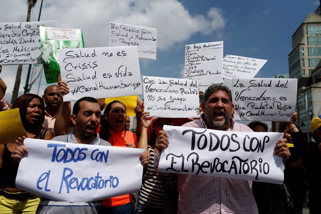 Manifestación a favor del revocatorio contra Maduro