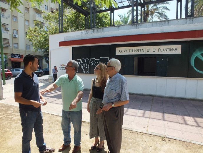 NP Y FOTOS IU Exige Al Gobierno De Espadas Que No Dé La Espalda A Los Vecinos De