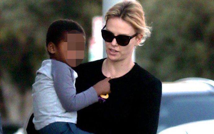 Charlize Theron y Jackson