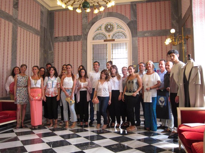 Alcalde de Murcia, concejales y diseñadores participantes en 'Made In Murcia'