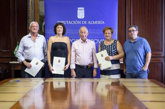 Amat entrega de subvenciones a cuatro municipios 