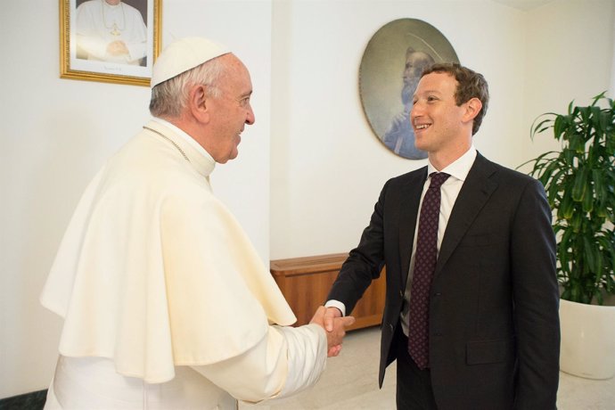 Papa Francisco y Mark Zuckerberg