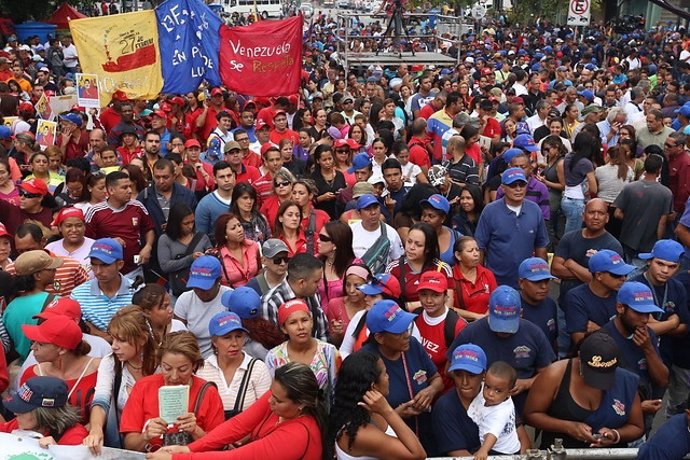 Chavistas marcha antiimperialista en Caracas Venezuela