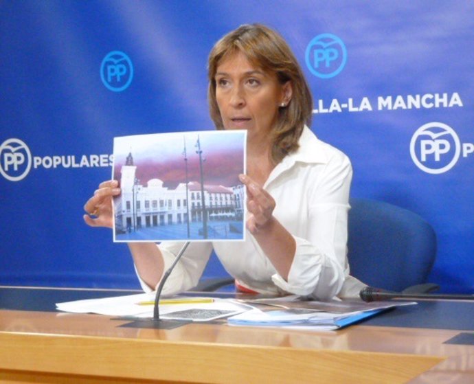 Ana Guarinos, presidenta del Grupo Popular en las Cortes de C-LM