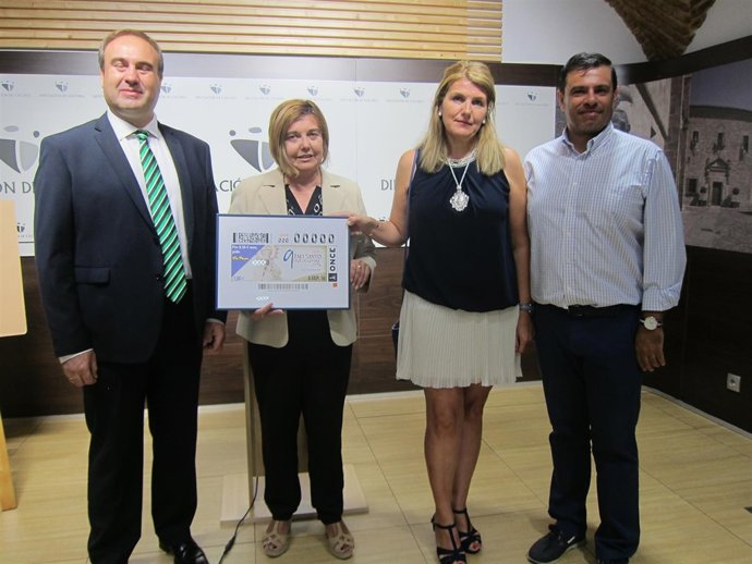 Presentación del cupón de la ONCE dedicado a la Virgen de Guadalupe