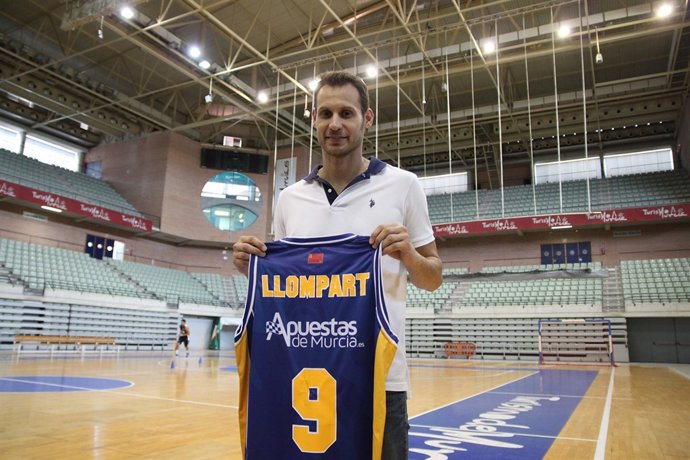 Pedro Llompart, presentado en Murcia