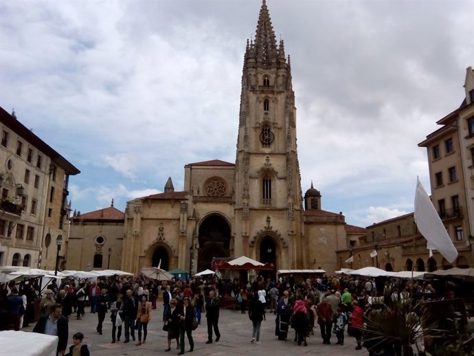 Mercau Astur de L'Ascensión.