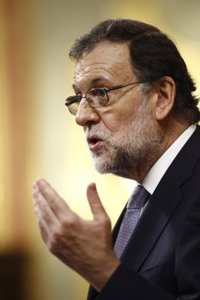 Rajoy cierra el debate asegurando que seguirá "en la batalla" por el "interés general"