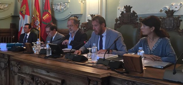 Pleno extraordinario del Ayuntamiento de Valladolid