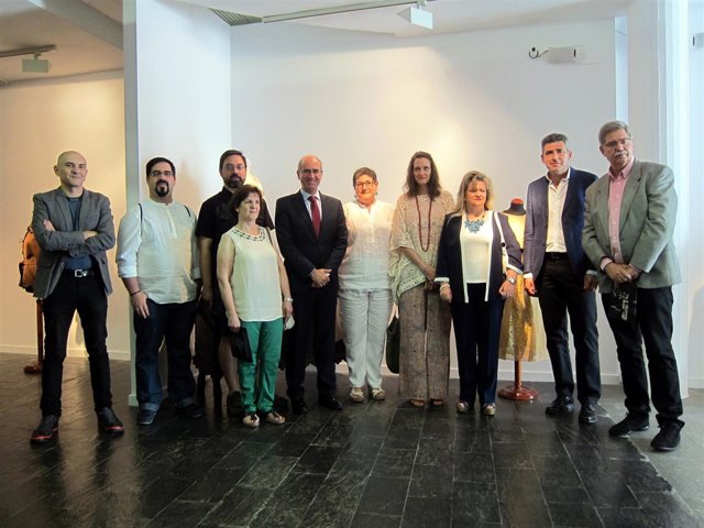 Algunos de los creadores participantes en la muestra 'Identidad & Moda'