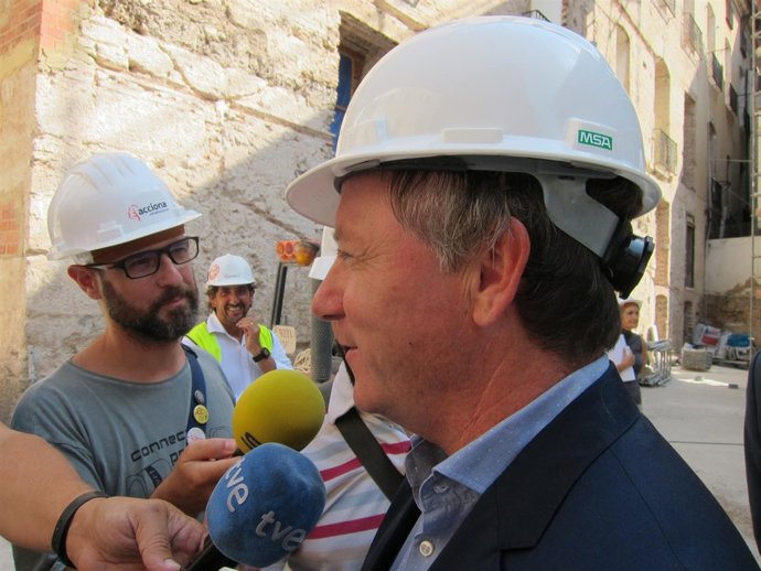 Moragues atiende a los medios