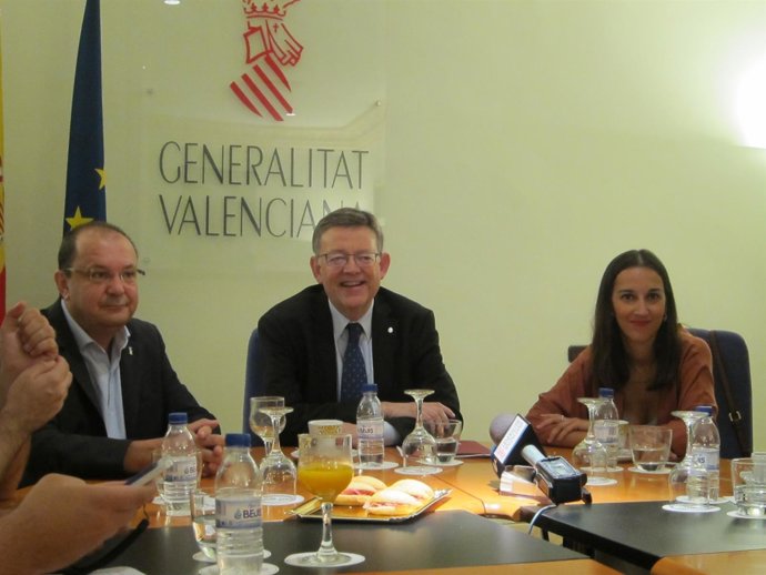 Puig atiende a los medios en Castellón