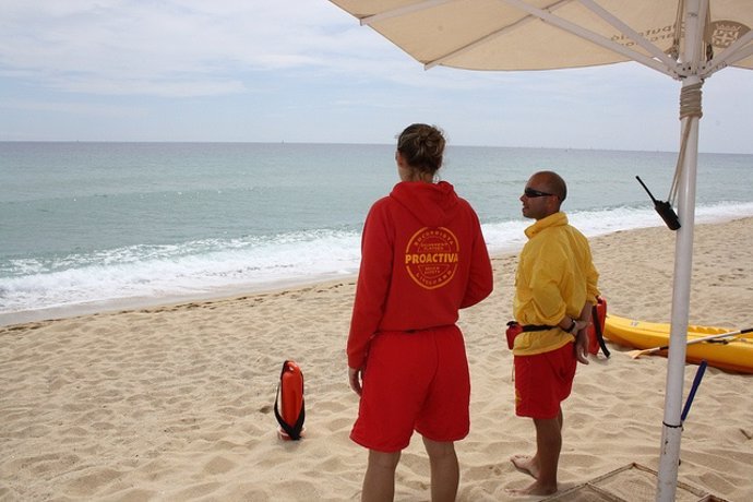 Socorristas en la playa