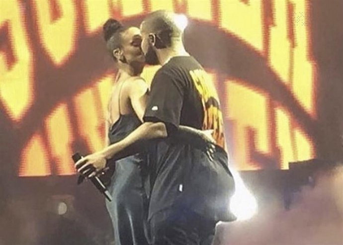 Rihanna y Drake/ Cordon Press