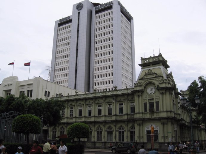 Prisión preventiva para 5 sospechosos de asaltar el Banco Nacional de Costa Rica