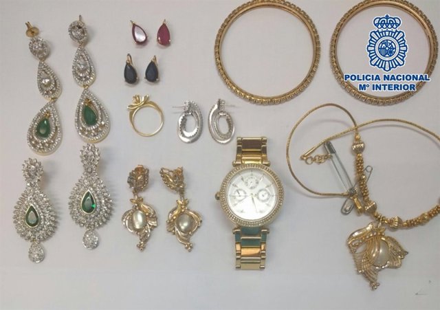 Nota De Prensa Y Tres Fotos