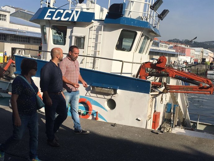 El candidato de En Marea a la Xunta, Luís Villares, en Ribeira