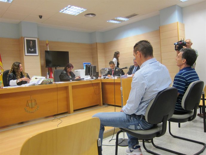 Juicio contra los acusados de robar el furgón de Torrelavega