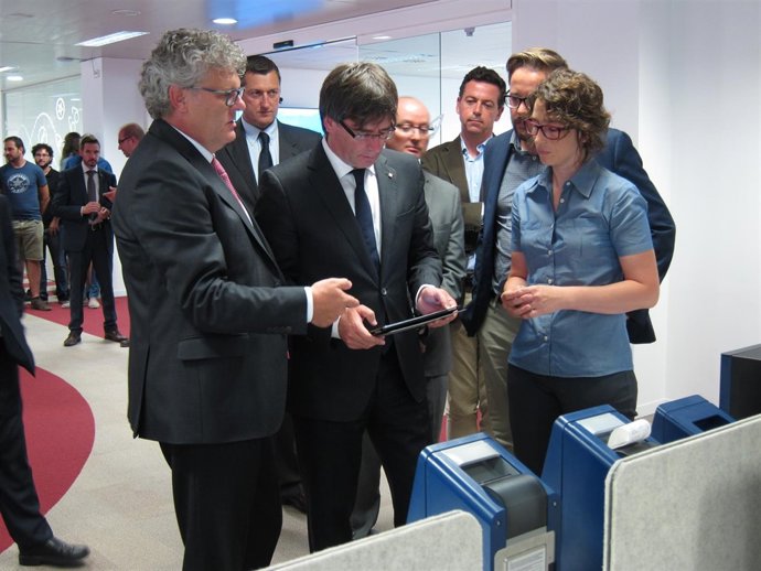 El pte.C.Puigdemont visita Opentrends