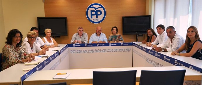 Aguirre (PP) reunión con representantes medicamentos