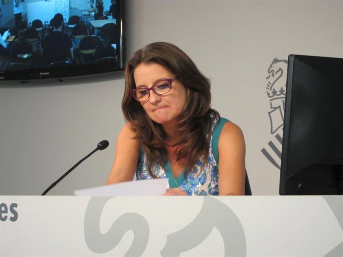 Oltra en la rueda de prensa tras el pleno