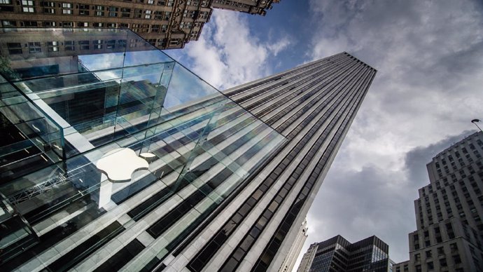 Bruselas obliga a Apple a devolver 13.000 millones