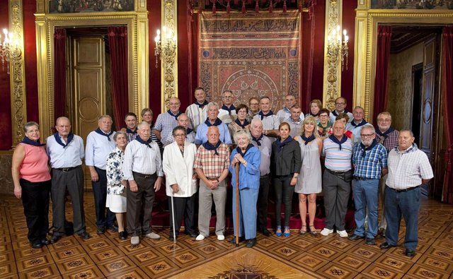 Uxue Barkos recibe a la Asociación de Pastores Vascos en América.