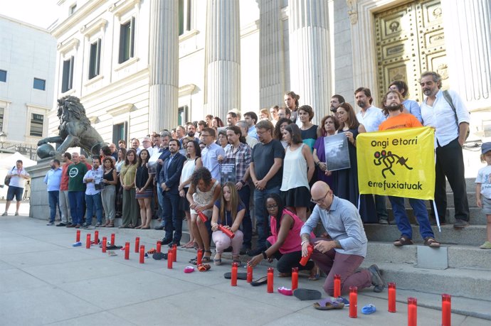 Acto de Podemos de homenaje a Aylan y los refugiados