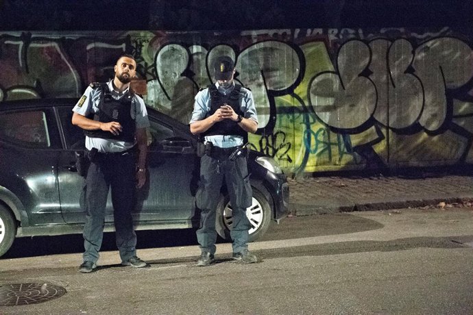 Policías durante la operación en Christiania, Copenhague