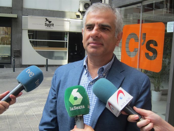 El portavoz de C's en el Parlament, Carlos Carrizosa