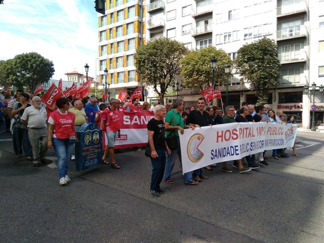 Manifestación de Sos Sanidade Pública en Vigo