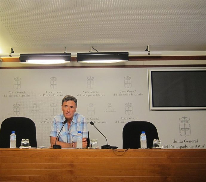 El diputado autonómico de Podemos Enrique López. 