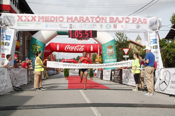 Crónica Y Fotos XXX Medio Maratón Bajo Pas