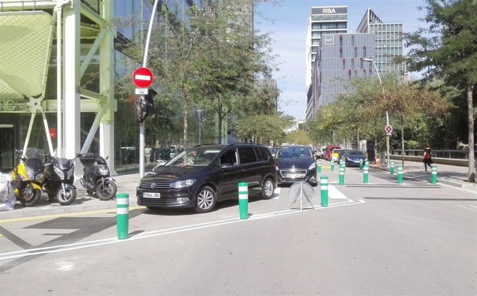 'Supermanzana' Entre Las Calles Sancho De Ávila Y Roc Boronat De Barcelona