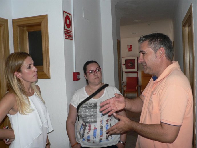 (CON FOTOS) El PSOE Pide A La Diputación Que Asuma La Gestión De La Residencia D