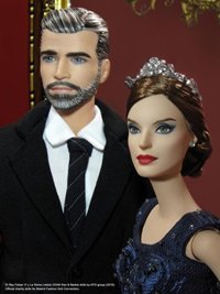 Barbie reina Letizia y Ken rey Felipe animan a recaudar fondos para la campaña 'Un juguete, una ilusión' en Madrid