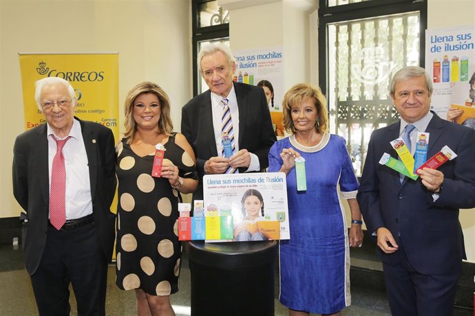 Padre Ángel, Terelu, Luis del Olmo, María Teresa y Javier Cuesta/Josefina Blanco