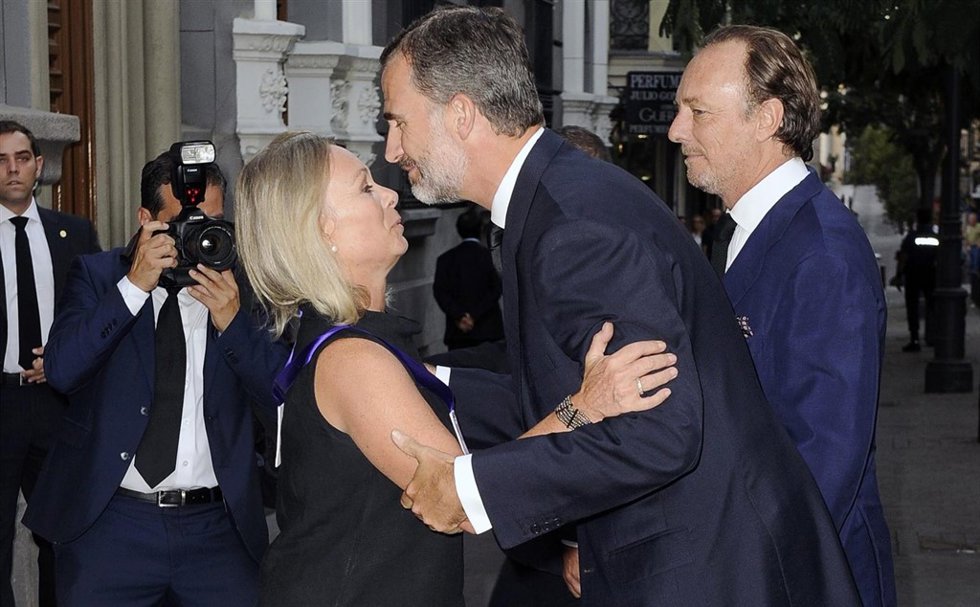 Rey felipe vi funeral por el duque de medinaceli