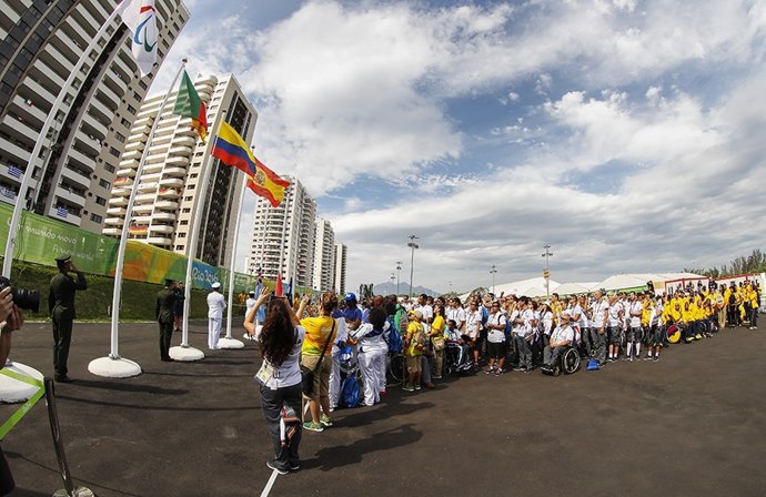 Ceremonia del izado de bandera en la Villa Paralímpica