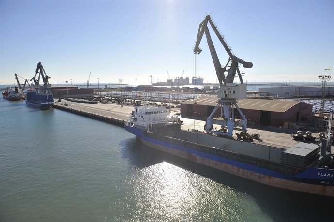 Terminal polivalente del puerto de Sagunto (Valencia), operada por Noatum.